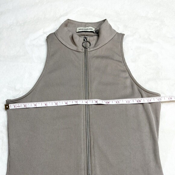 Nicholas Paola Jumpsuit Short Bodysuit Ribbed Mock Neck Tan Zip Women’s S NWT - Picture 8 of 11